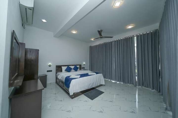 Room 5 of 21