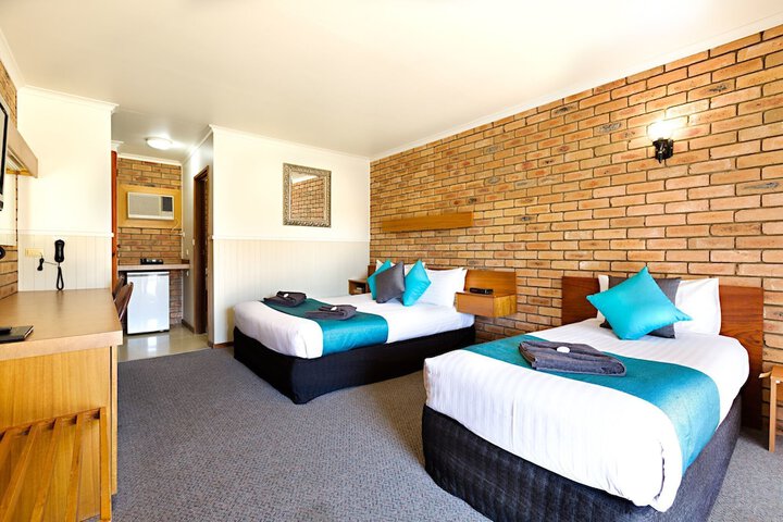 Room 5 of 52
