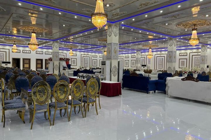 Ballroom/Hall 15 of 16