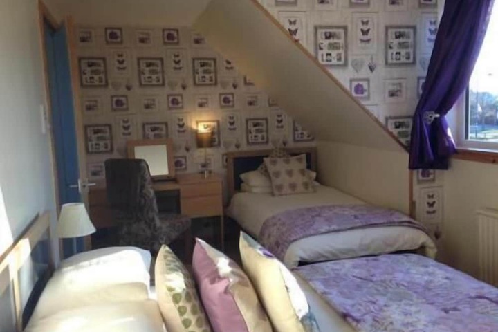 Room 3 of 44