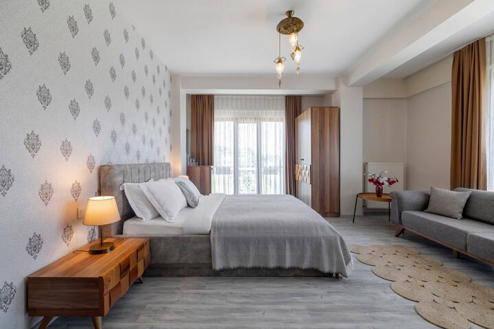 Room 9 of 45