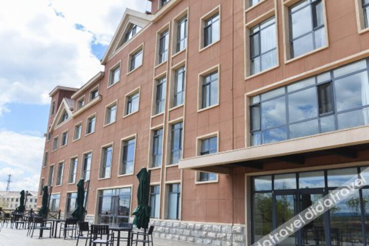 Lanting Holiday Hotel