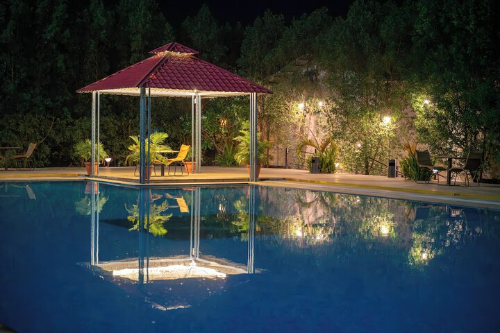 Pool 114 of 190