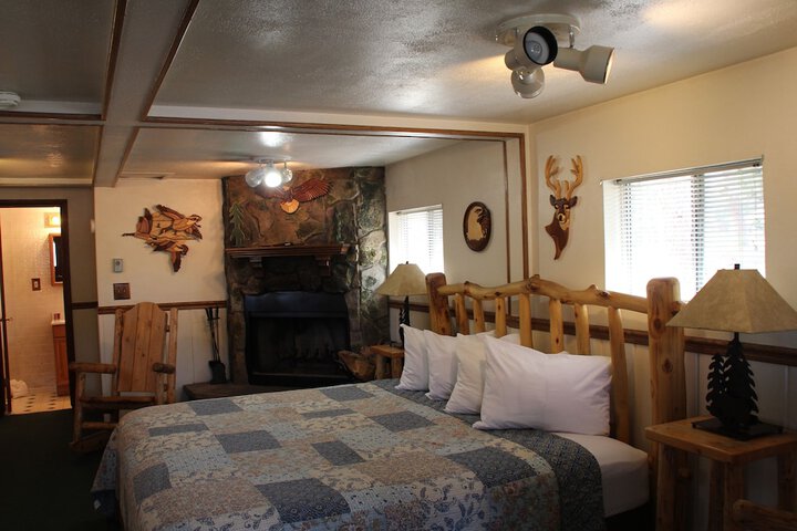 Room 13 of 175