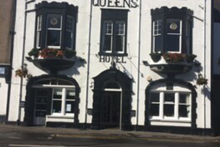 Queens Hotel