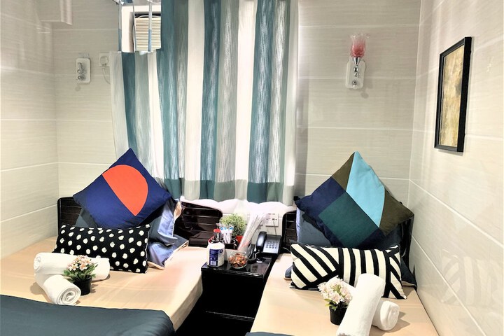 Room 19 of 32