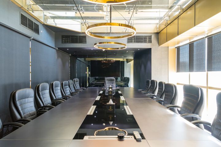 Business Center 80 of 86