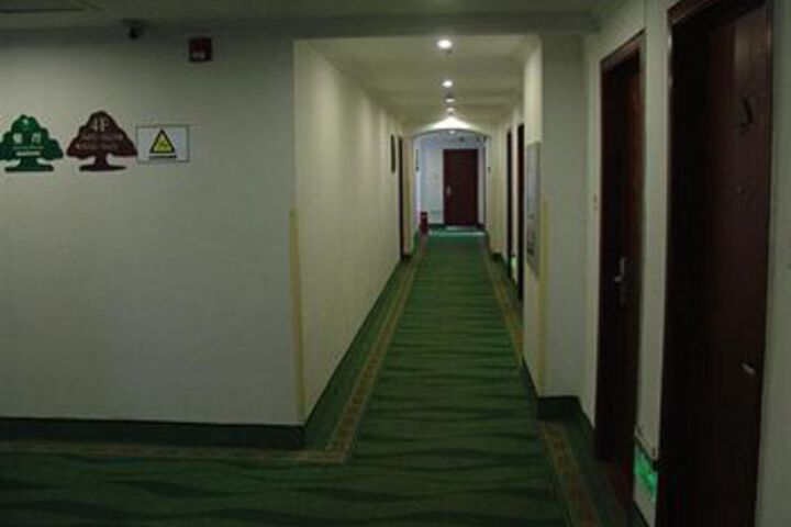 Ballroom/Hall 7 of 8