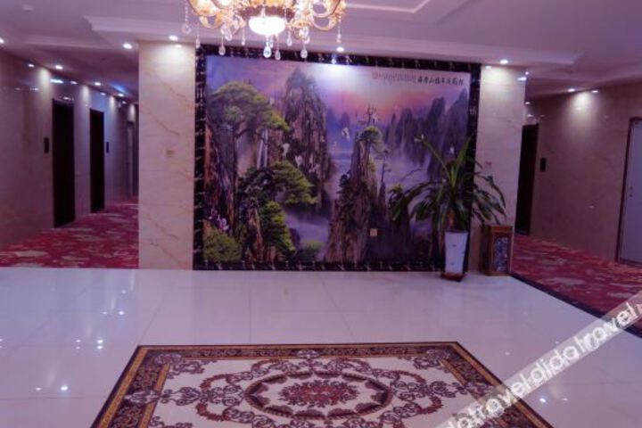 Hotel Interior 10 of 23