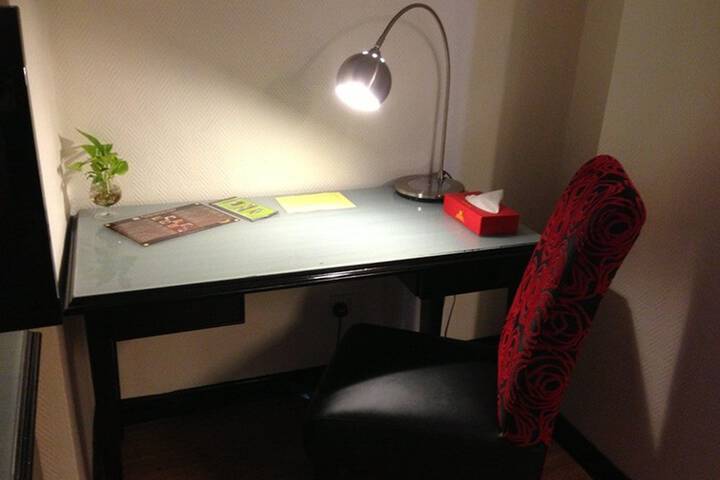 Room 23 of 47
