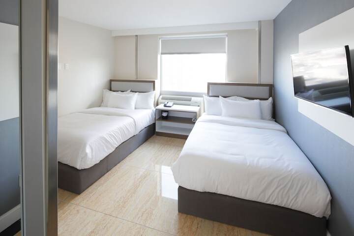 Room 4 of 30