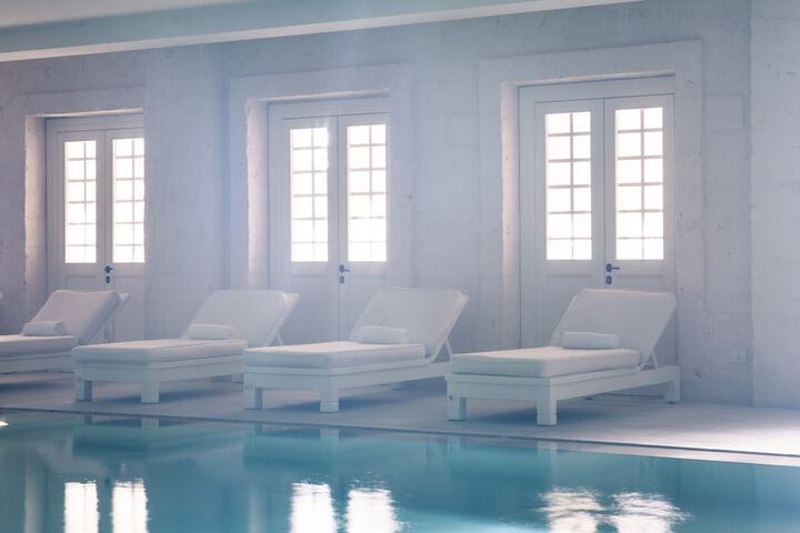 Pool 120 of 214