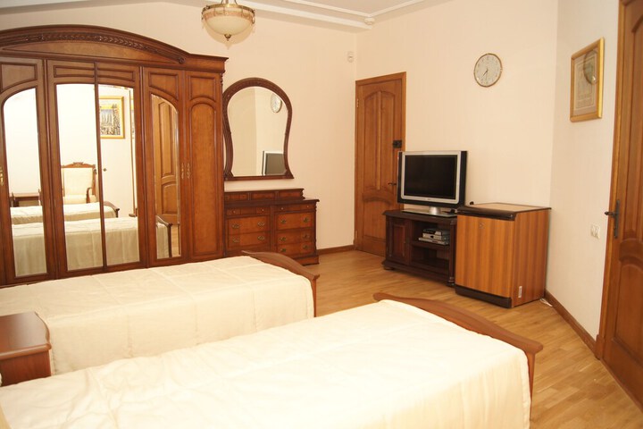 Room 7 of 23