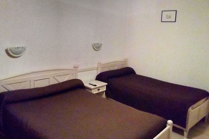 Room 5 of 36