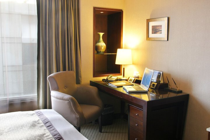 Room 7 of 39