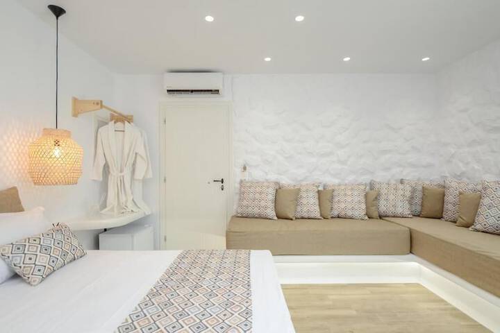 Room 21 of 37