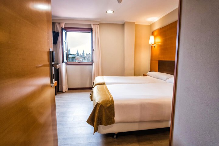 Room 15 of 52