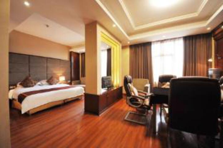 Room 7 of 7