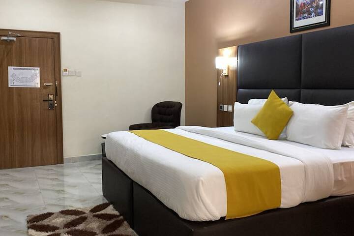 Room 9 of 23