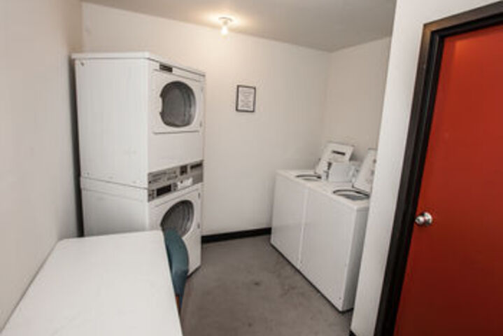 Room 34 of 52