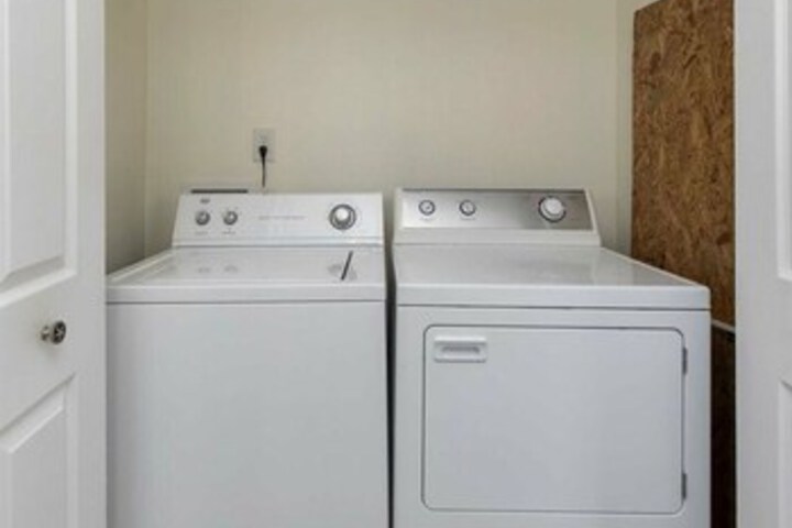 Laundry 12 of 24