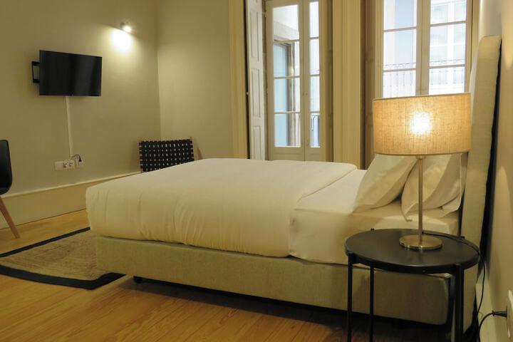 Room 5 of 72