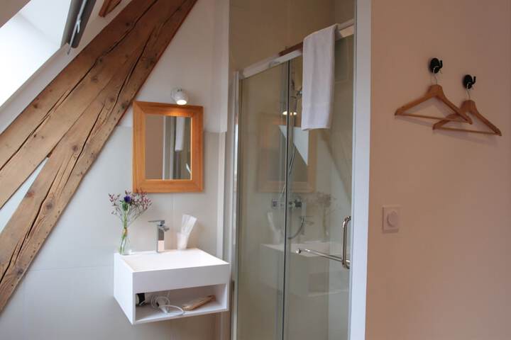 Clean Restrooms