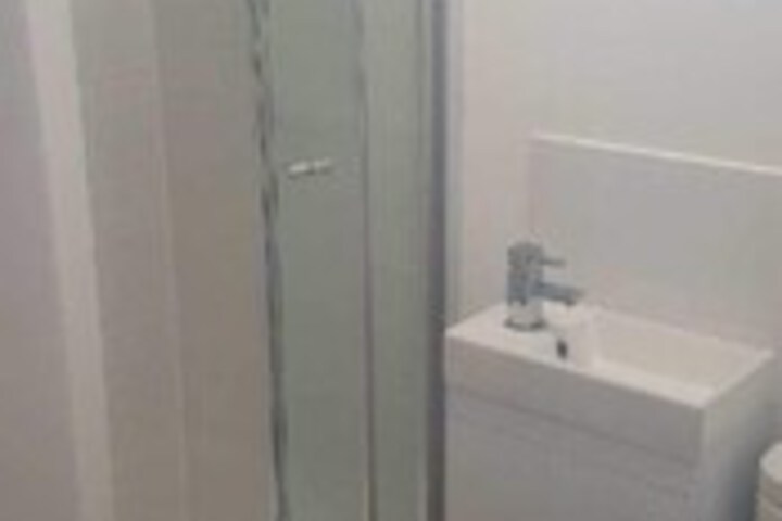 Room 3 of 32