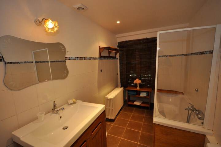 Room 15 of 44