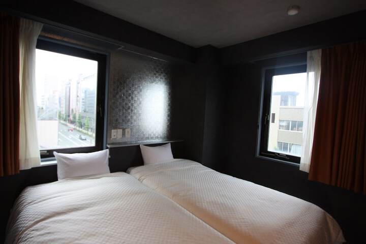 Room 11 of 58