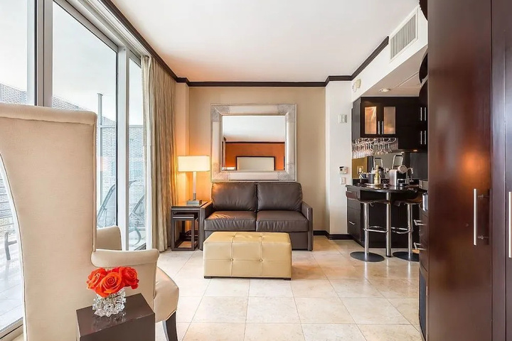 Room 3 of 18