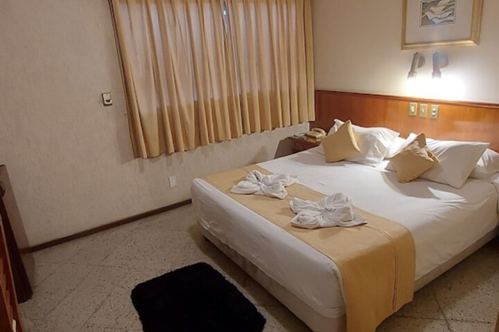 Room 20 of 37