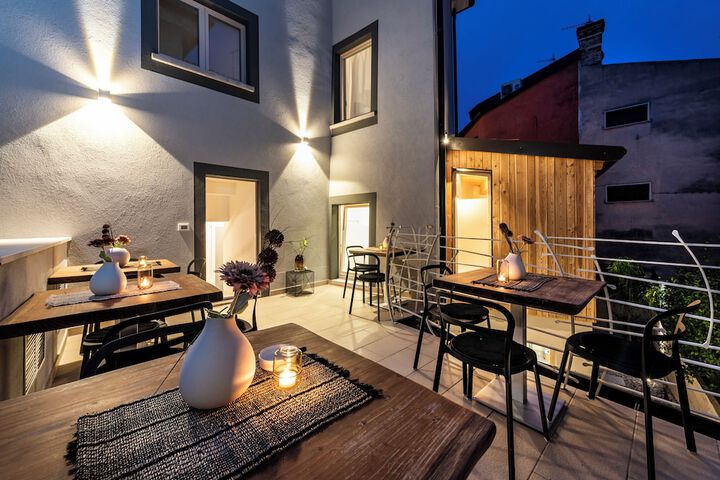 Terrace/Patio 17 of 32