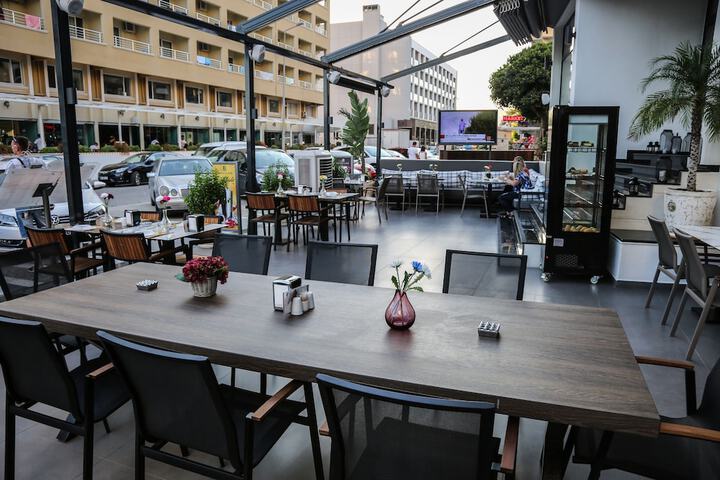 Cafe