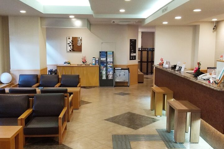 Entrance & Lobby