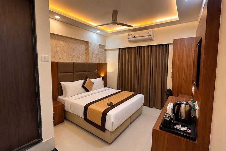 Room 19 of 30