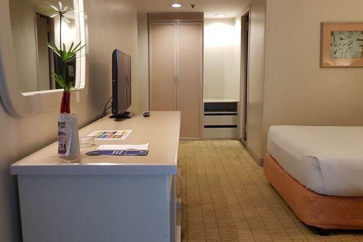 Room 22 of 44