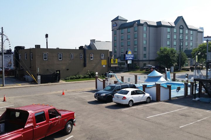 Hotel 50 of 56