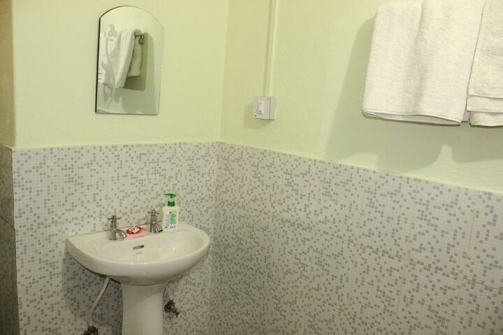 Room 20 of 32