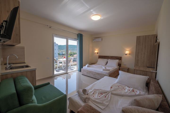 Room 53 of 156