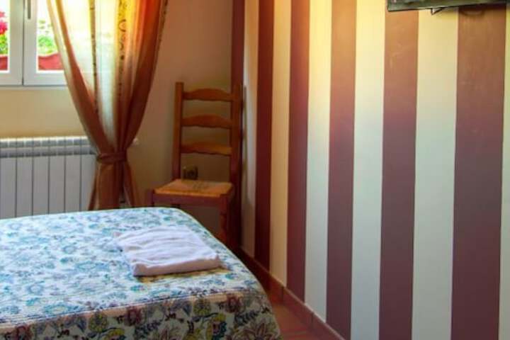 Room 9 of 21