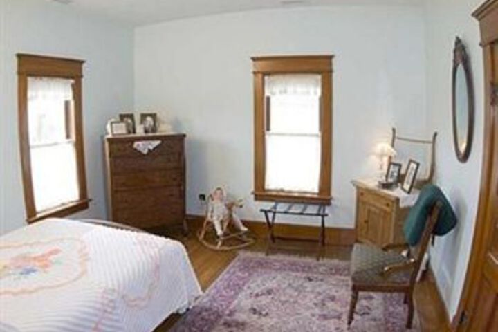 Room 16 of 64