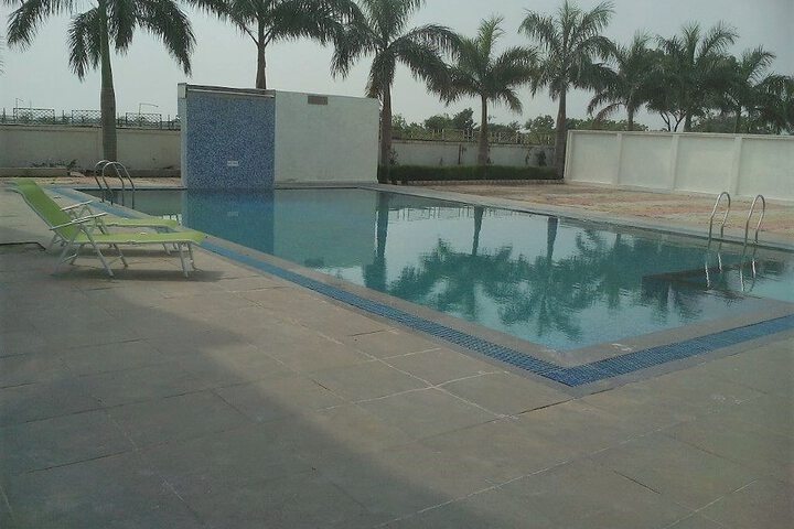 Pool 16 of 36