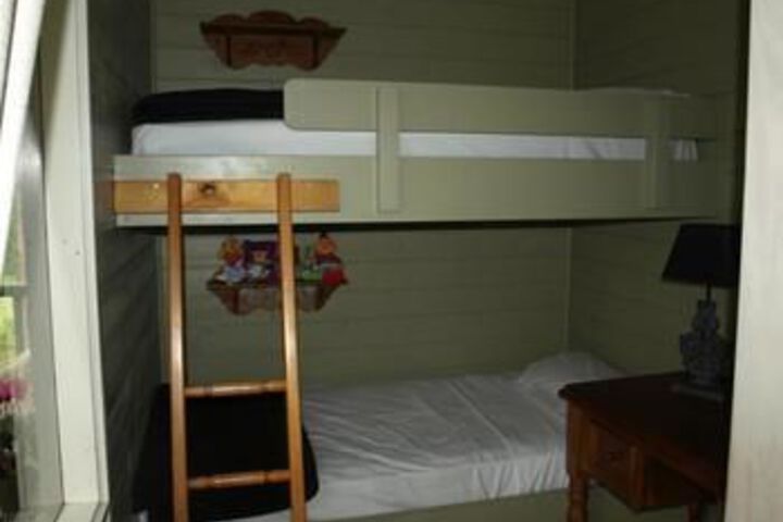 Room 3 of 13