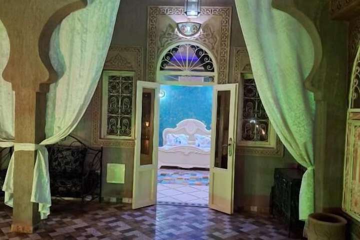 Room 46 of 96