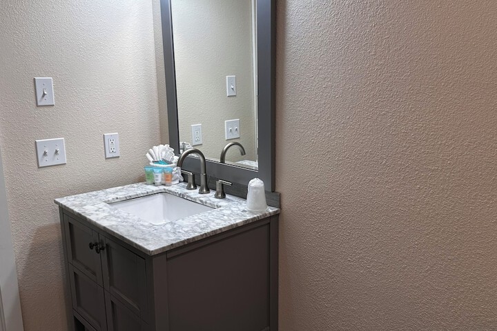 Room 106 of 159