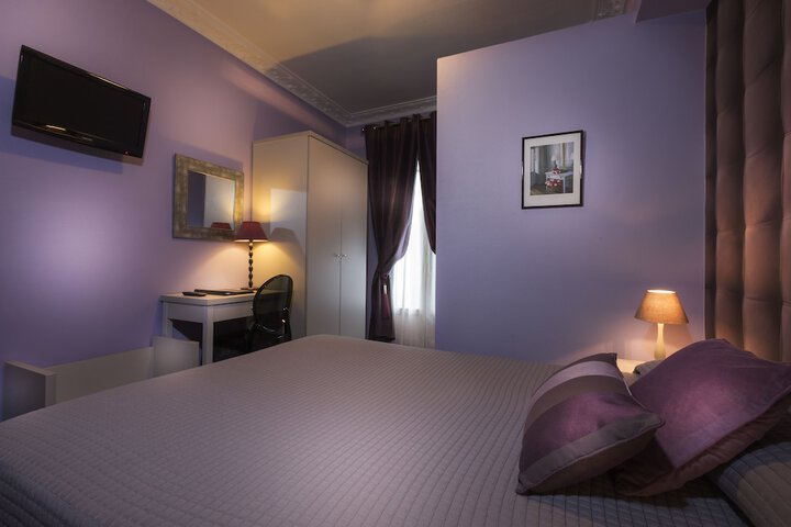 Room 14 of 37