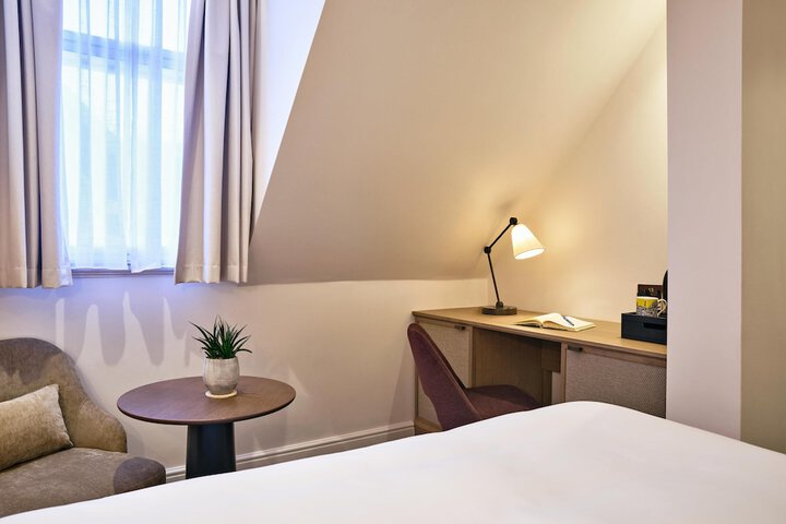 Room 49 of 109