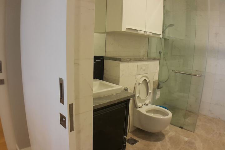 Room 2 of 49