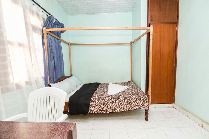 Room 12 of 31